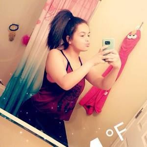 Meet your Posher, Kayla